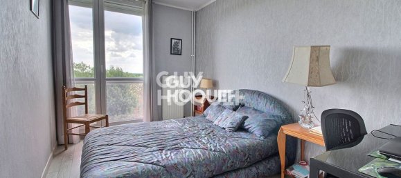 Apartamento de 2 dormitorios en Maurepas, France No. 327953 3