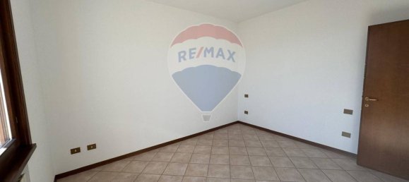 3 bedrooms House in Soragna, Italy No. 327918 14