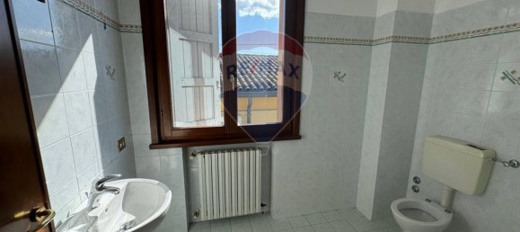 3 bedrooms House in Soragna, Italy No. 327918 20