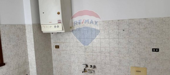 3 bedrooms House in Soragna, Italy No. 327918 9