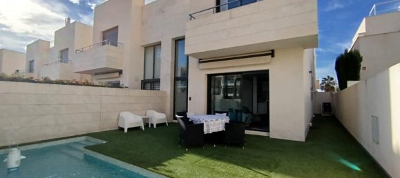 Villa de 3 dormitorios en Alicante, Spain No. 287661 2