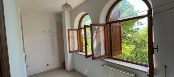 6 rooms House in Borgorose, Italy No. 105976 8