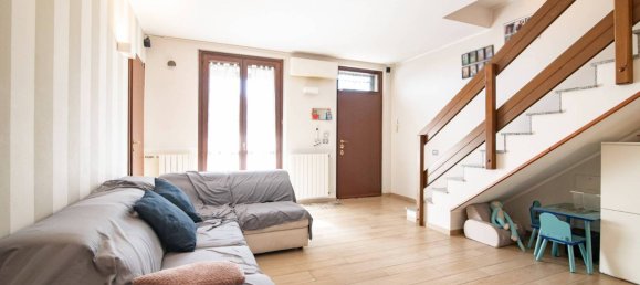 Casa de 2 dormitorios en Pozzo d'Adda, Italy No. 268586 5