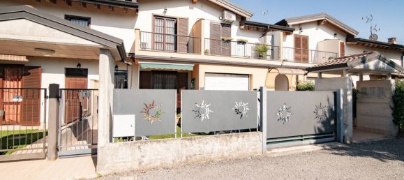 Casa de 2 dormitorios en Pozzo d'Adda, Italy No. 268586 2