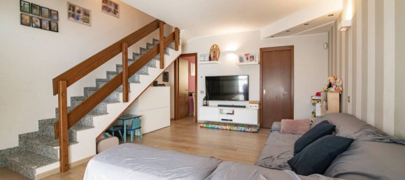 Casa de 2 dormitorios en Pozzo d'Adda, Italy No. 268586 7