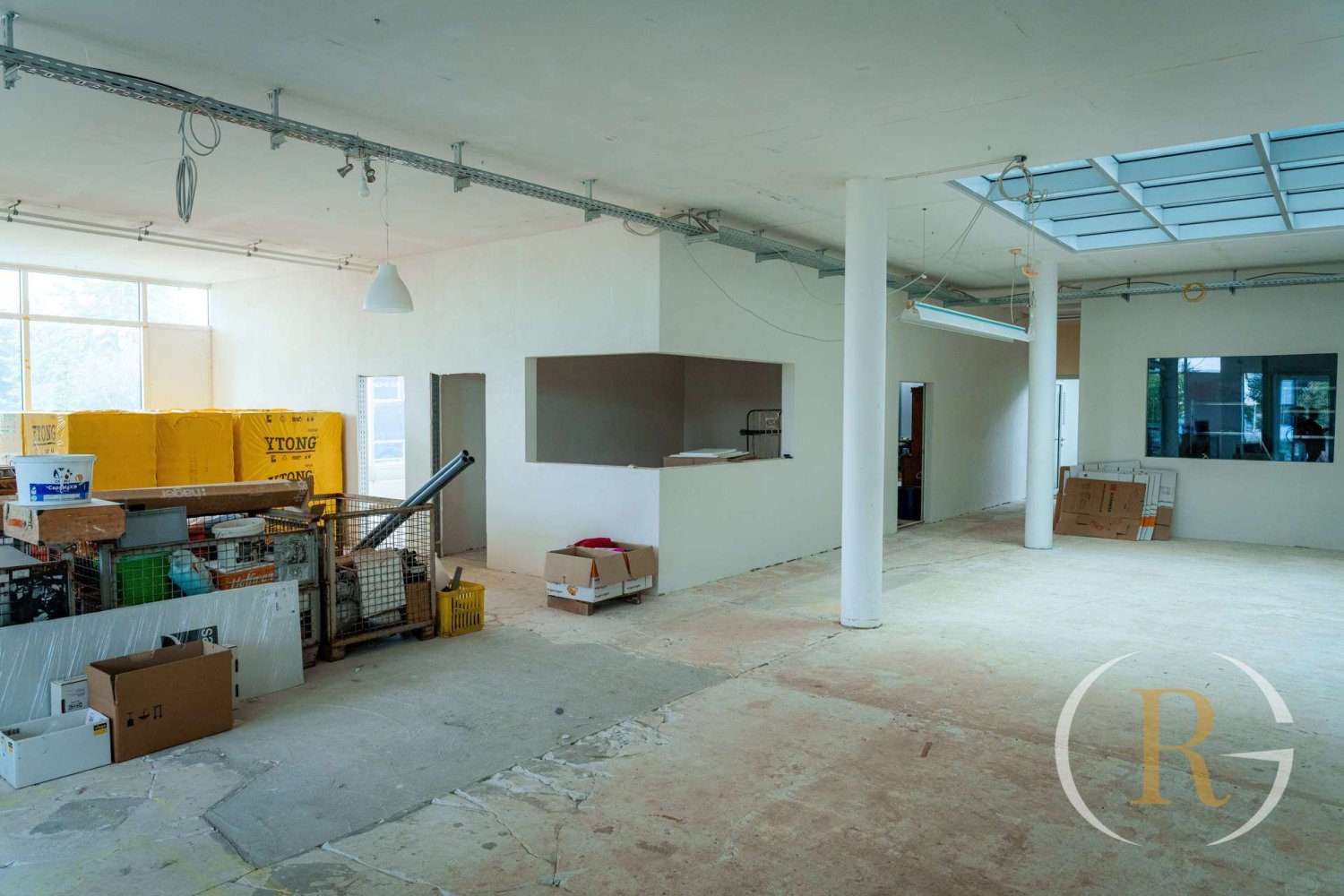 8 rooms Building in Mittelsachsen, Germany No. 154640