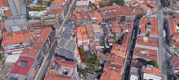 444m² Building in Porto, Portugal No. 120086 4