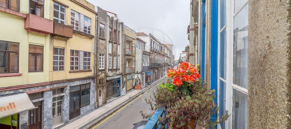 444m² Building in Porto, Portugal No. 120086 7