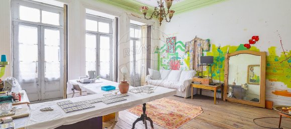 444m² Building in Porto, Portugal No. 120086 9