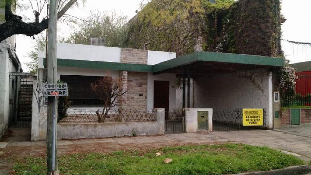 2 bedrooms House in General San Martin, Argentina No. 20755