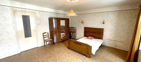 4 bedrooms House in Mont-Saint-Martin, France No. 242183 8