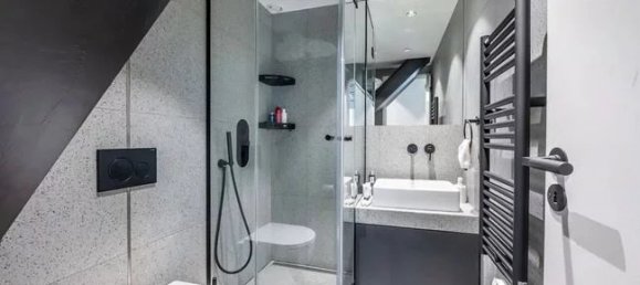 2 bedrooms Duplex in Paris, France No. 166238 16