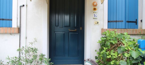 10 rooms House in Taglio di Po, Italy No. 111267 4