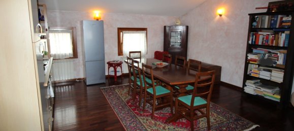 10 rooms House in Taglio di Po, Italy No. 111267 22