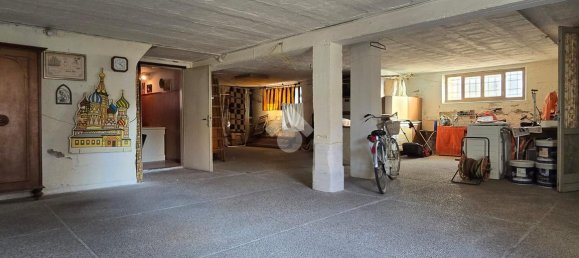 6 rooms House in Castel d'Azzano, Italy No. 15100 40