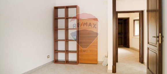 Дом с 5 комнатами в Энна, Италия № 131010 5