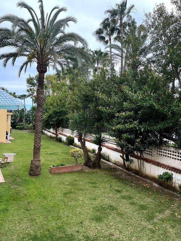 Квартира с 1 спальней в Эстепона, Испания № 225913