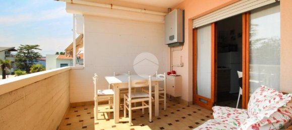 Квартира с 2 спальнями в Пинето, Италия № 345369 9