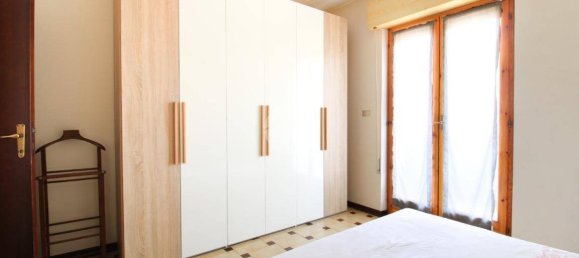 Квартира с 2 спальнями в Пинето, Италия № 345369 12