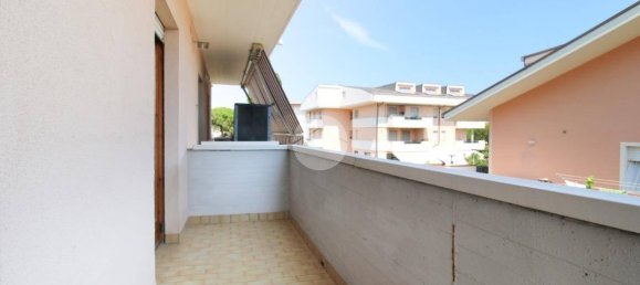 Квартира с 2 спальнями в Пинето, Италия № 345369 13