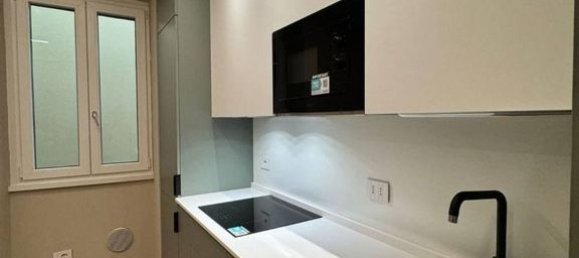 1 bedroom Apartment in Milan, Italy No. 332165 6