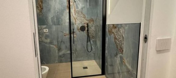 1 bedroom Apartment in Milan, Italy No. 332165 3