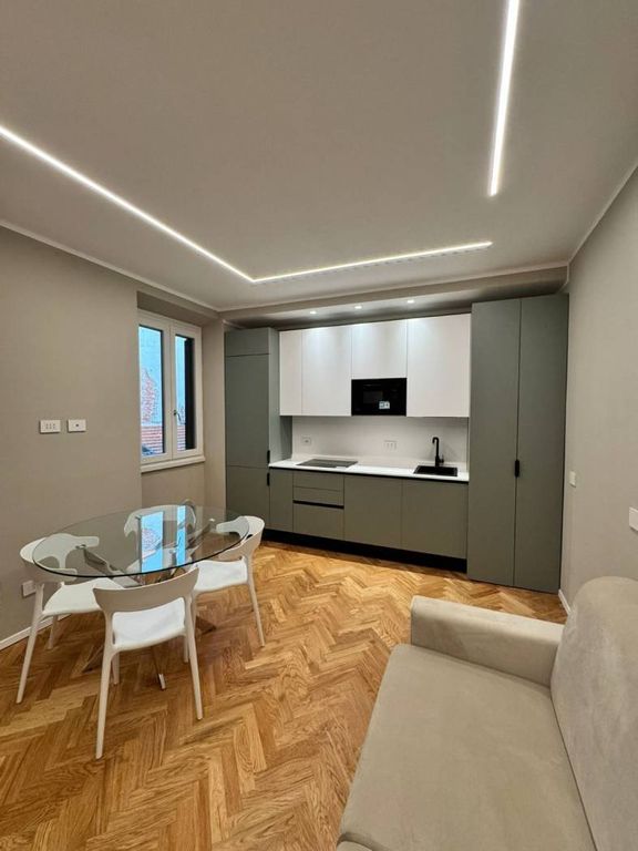 1 bedroom Apartment in Milan, Italy No. 332165