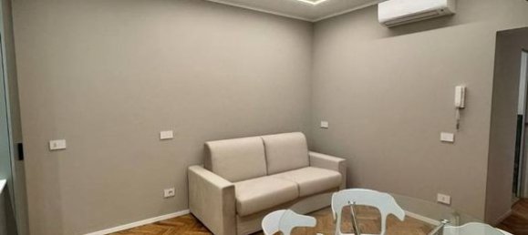 1 bedroom Apartment in Milan, Italy No. 332165 11