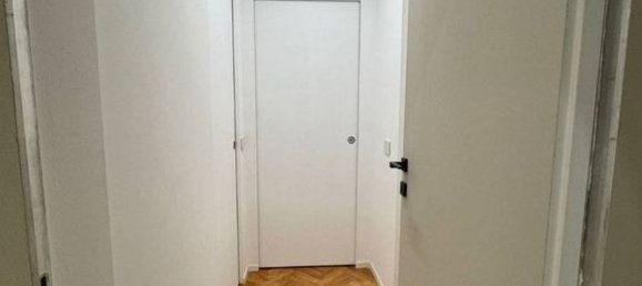 1 bedroom Apartment in Milan, Italy No. 332165 5