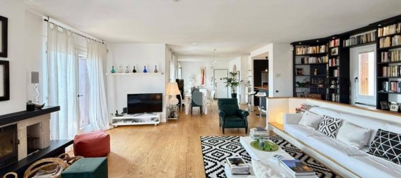 3 bedrooms Penthouse in Verona, Italy No. 109036 5