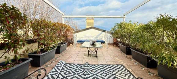 3 bedrooms Penthouse in Verona, Italy No. 109036 2