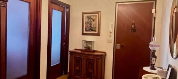 3 rooms Apartment in Turin, Italy No. 36296 10