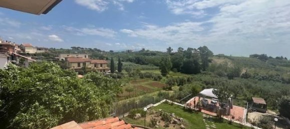 Apartamento de 3 divisões em Genzano di Roma, Italy N.º 19590 6