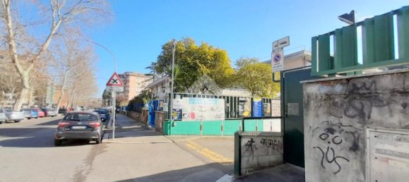 20m² Garage in Rome, Italy No. 310100 2