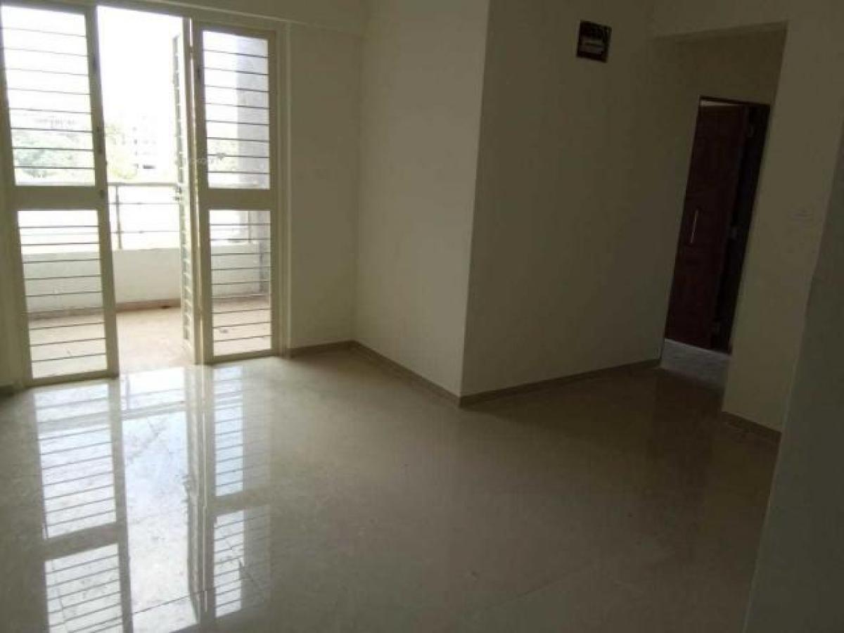 2 bedrooms House in Pune, India No. 24514