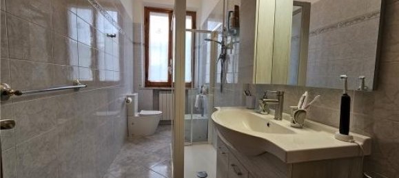 5 rooms House in Empoli, Italy No. 30628 26