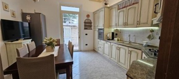 5 rooms House in Empoli, Italy No. 30628 8
