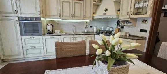 5 rooms House in Empoli, Italy No. 30628 11