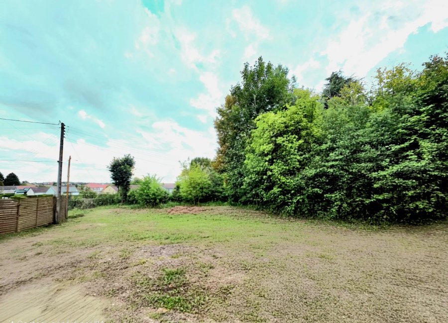  Land in Errouville, France No. 324747