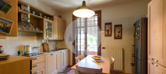 2 bedrooms Villa in Reggio Emilia, Italy No. 330310 8