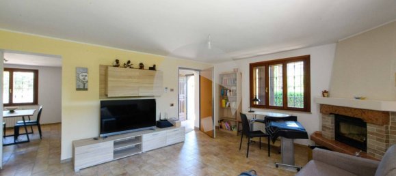 2 bedrooms Villa in Reggio Emilia, Italy No. 330310 19