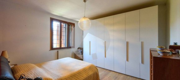 2 bedrooms Villa in Reggio Emilia, Italy No. 330310 14