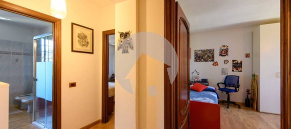 2 bedrooms Villa in Reggio Emilia, Italy No. 330310 11