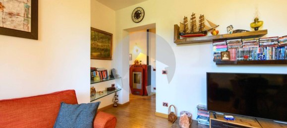 2 bedrooms Villa in Reggio Emilia, Italy No. 330310 6