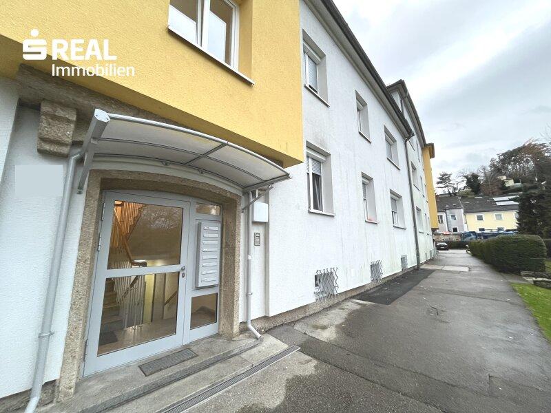 3 rooms Apartment in St. Polten, Austria No. 1197