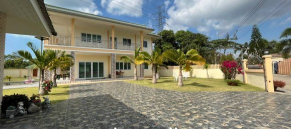 4 bedrooms Cafe / restaurant in Sattahip, Thailand No. 15794 2