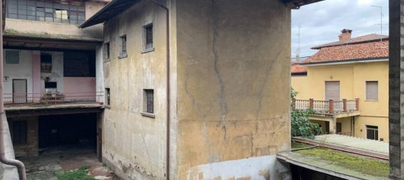 5 rooms House in Covo, Italy No. 172839 3