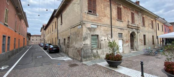 5 rooms House in Covo, Italy No. 172839 2