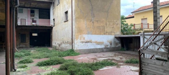 5 rooms House in Covo, Italy No. 172839 4