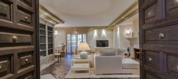 4 bedrooms Villa in Marbella, Spain No. 52950 54